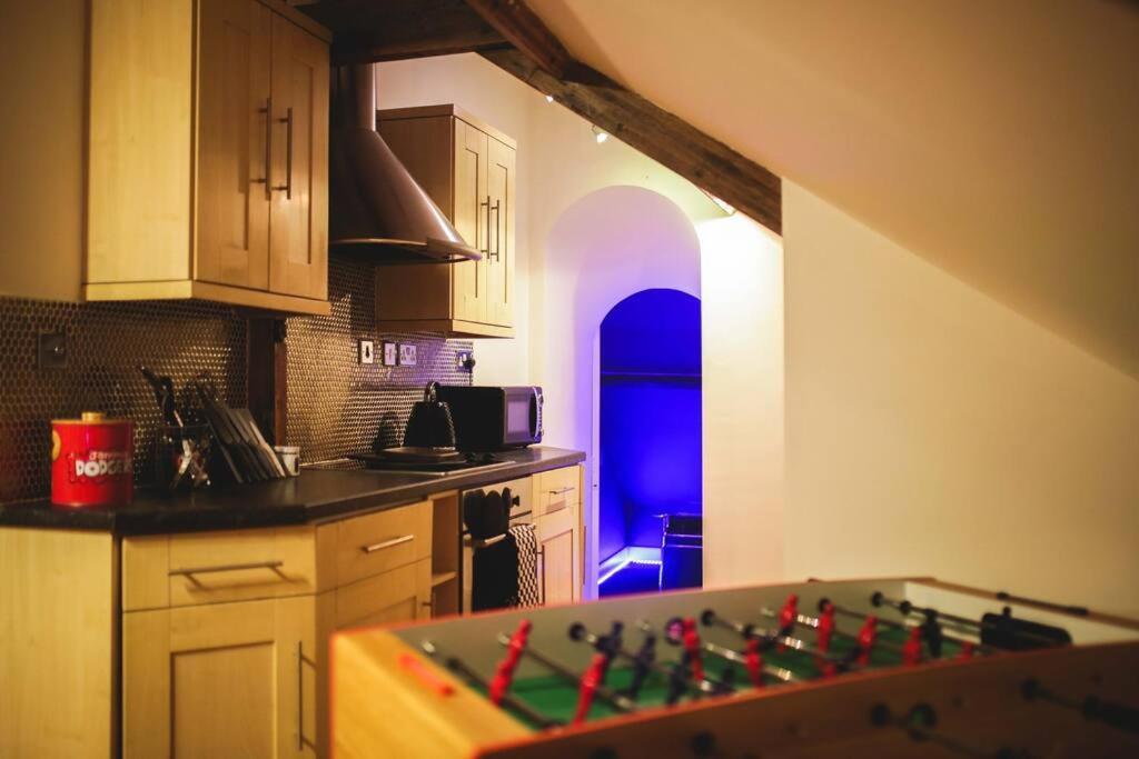 Games And Movies Lounge 7 Bed City Centre Apartment Νιούκασλ Εξωτερικό φωτογραφία