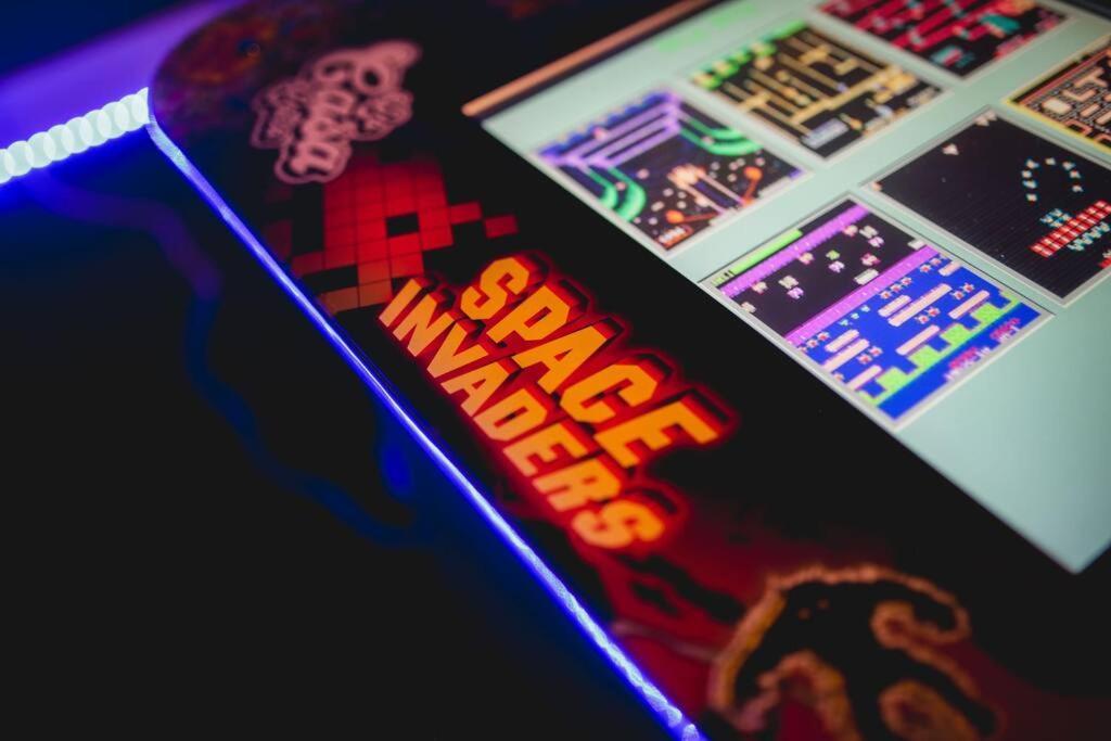 Games And Movies Lounge 7 Bed City Centre Apartment Νιούκασλ Εξωτερικό φωτογραφία