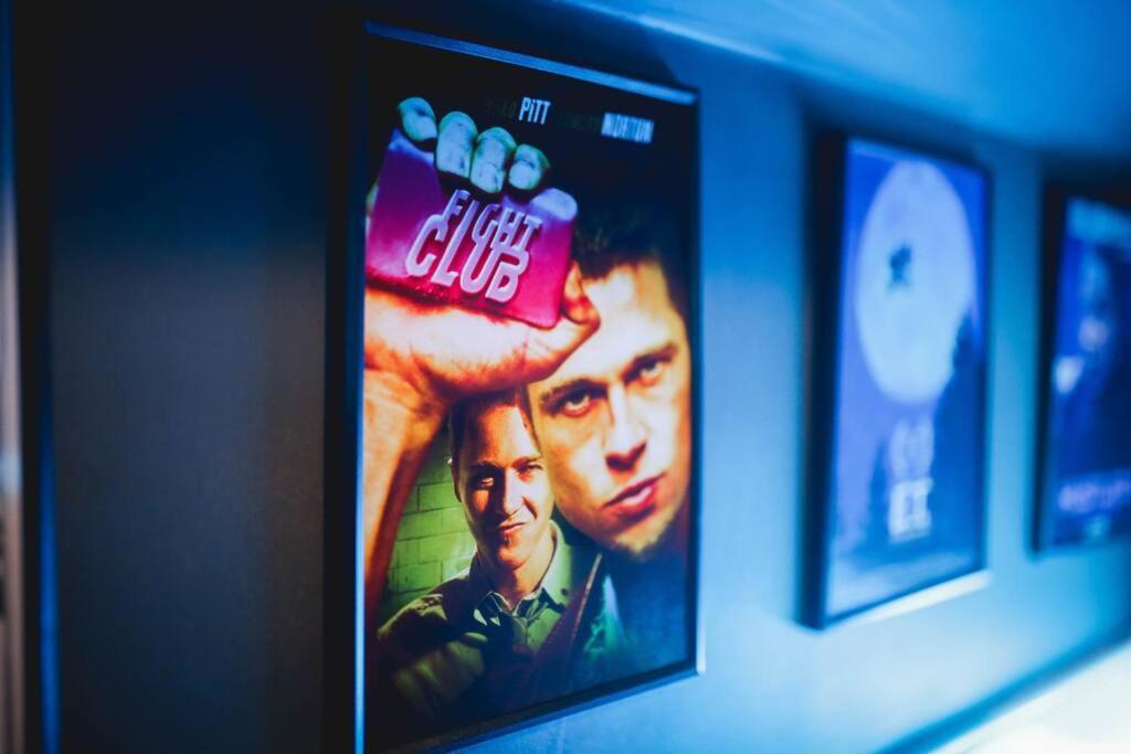 Games And Movies Lounge 7 Bed City Centre Apartment Νιούκασλ Εξωτερικό φωτογραφία